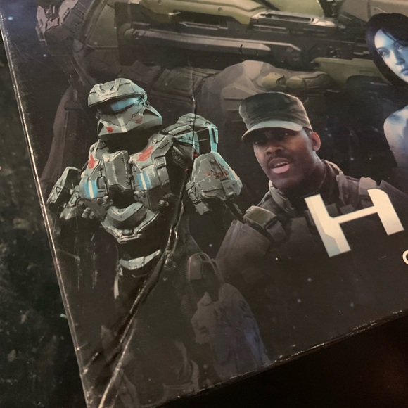 Halo Collector's Edition Board Game - Picture 5 of 10